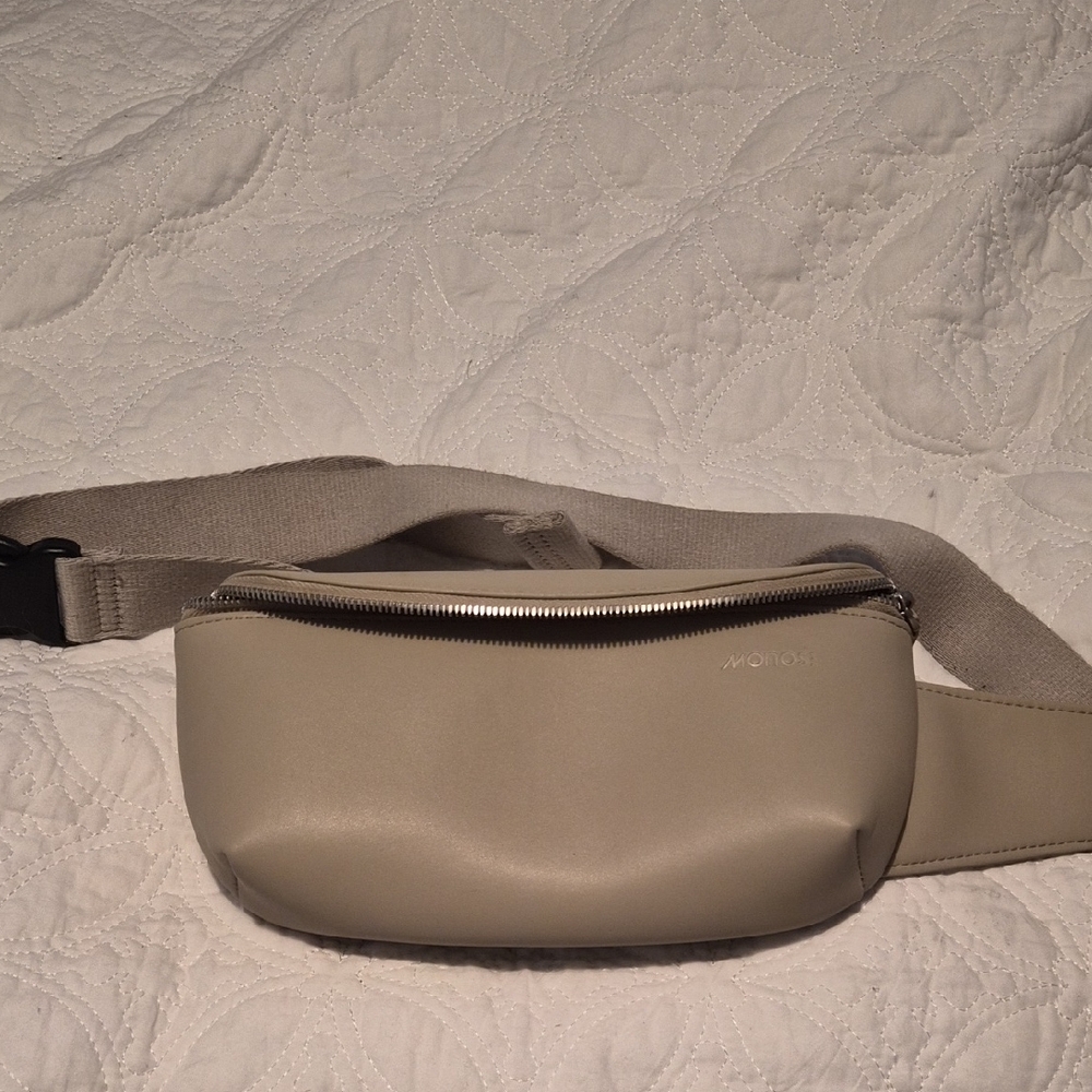 Monilos Ivory Crossbody Bag